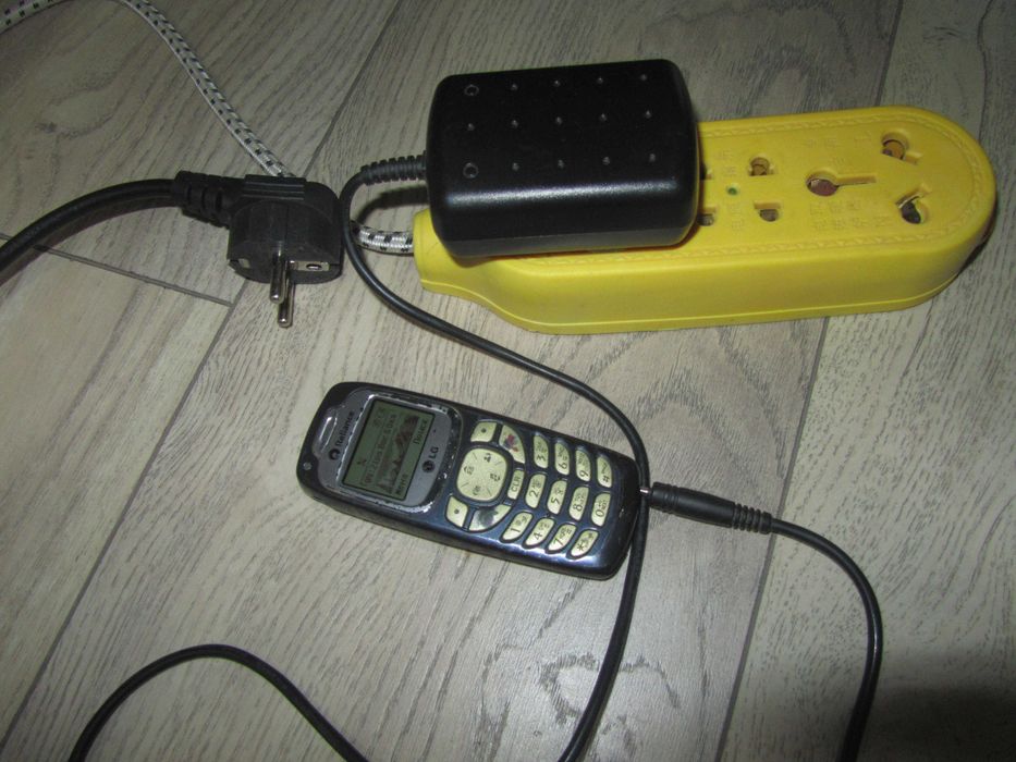 Продам сотовый телефон LG 2670 CDMA !