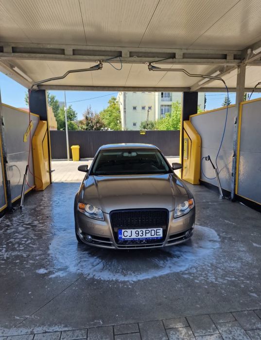 Vând mașină audi A4