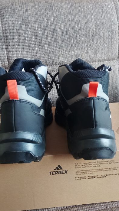 Обувки ADIDAS TERREX EASTRAIL 2 MID R.RD  номер 41  1/3