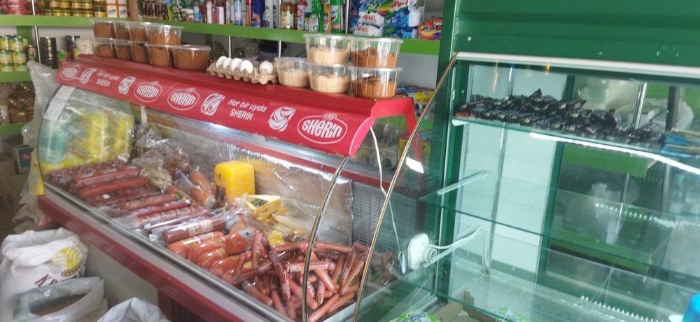 vitrinali tort uchun Halodilnik va kolbasa uchun vitrinali Halodilnik