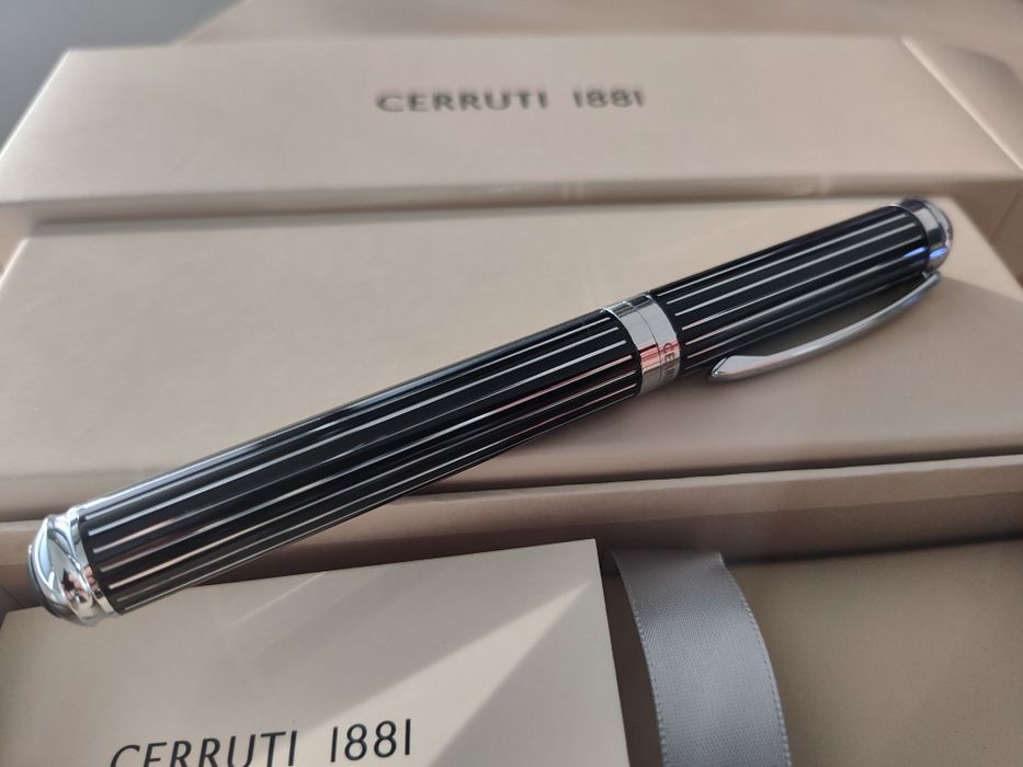 Stilou metalic  Cerruti 1881, nou, autentic