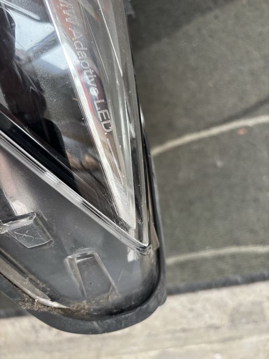 Far stanga BMW F30/31 LCI Adaptive Led