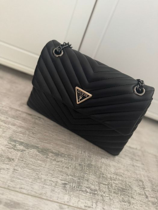 Geanta Guess / Prada