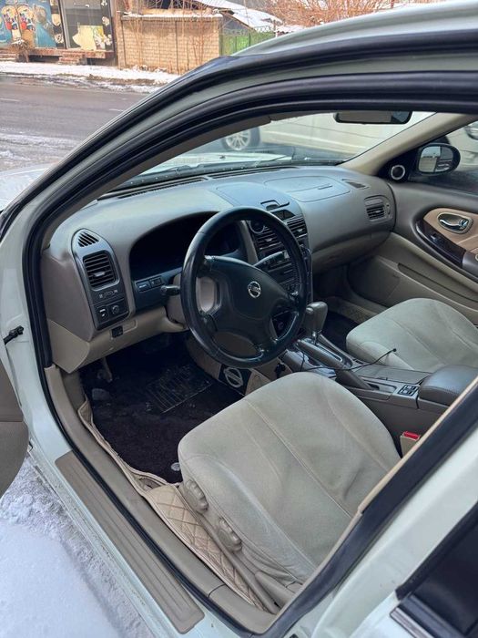продаю Nissan maxima a33