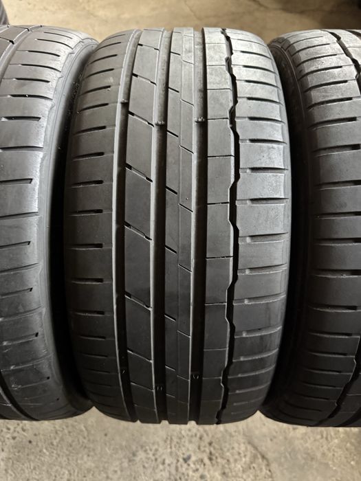 225/40/18 Vara , Set HANKOOK 4622 Stare Excelenta !