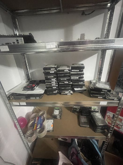 Lot Hard-diskuri 1-2tb