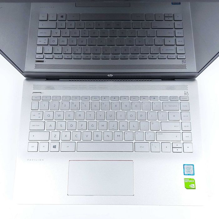 Лаптоп HP Pavilion 14-bf0xx i7-7500U 8GB 256GB NVMe ГАРАНЦИЯ