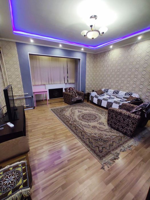 Яшнабадский район паркентский базар 2х комн.квартира полностью упакова