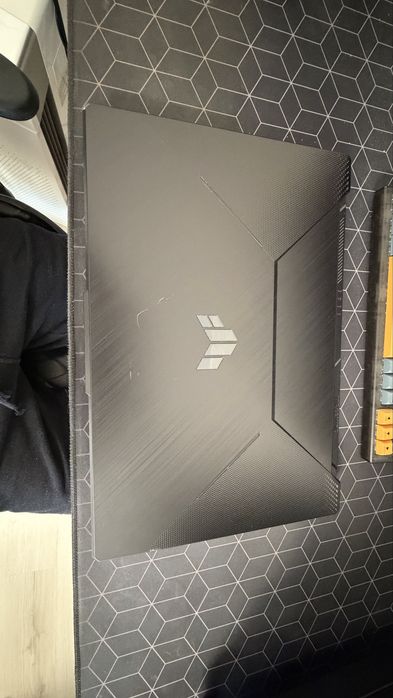 Combo Pc + laptop la super preț