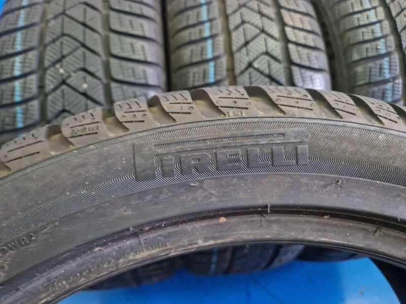4 Pirelli R19 225/45
зимни гуми DOT2619
