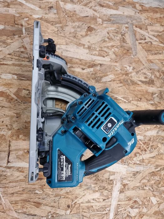 Ferastrau Circular Makita DSP601 36V Cu Plonjare Sina Acumulatori 18V
