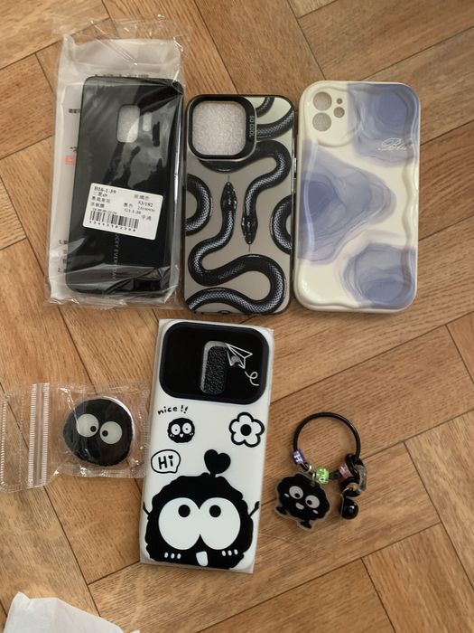 Продам чехлы для телефонов новые