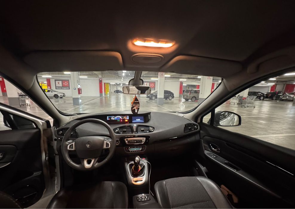 RENAULT Scenic 2013 — imagine 5