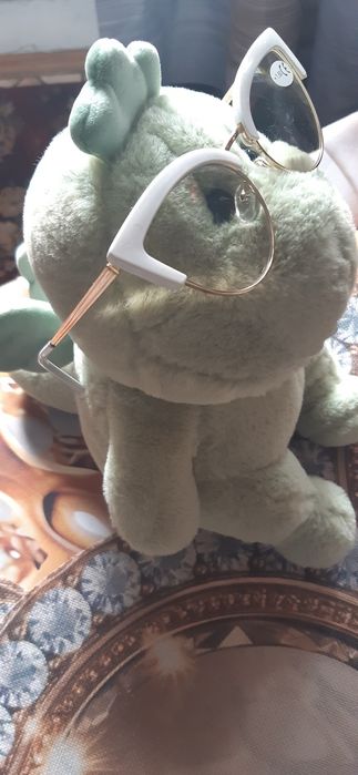 Очки стильные и  модные