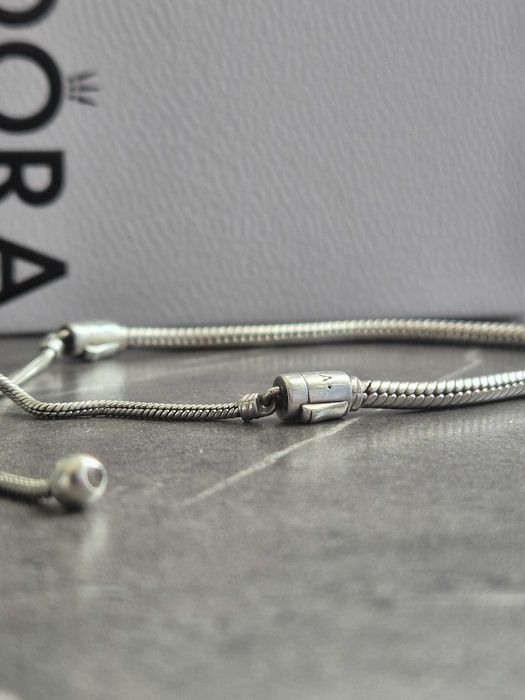 Bratara Pandora Moments