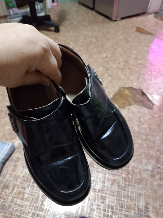 Продам туфли для девочек