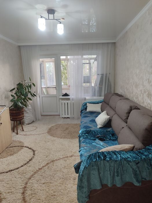 Продам квартиру 3-х комнатную