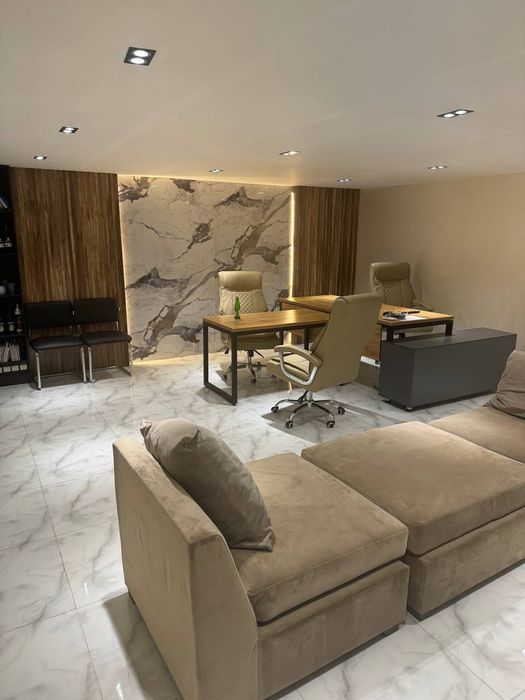 Срочно прадайутса нежилой лисинова первый линя