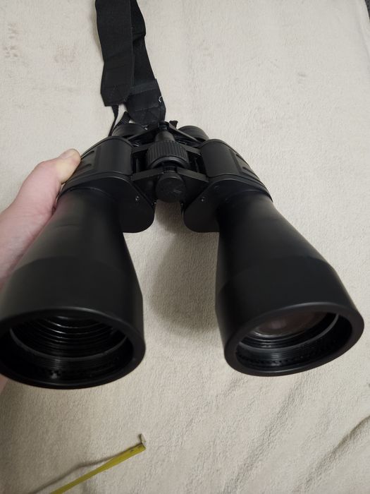 Binoclu 10-30 x 60 zoom A