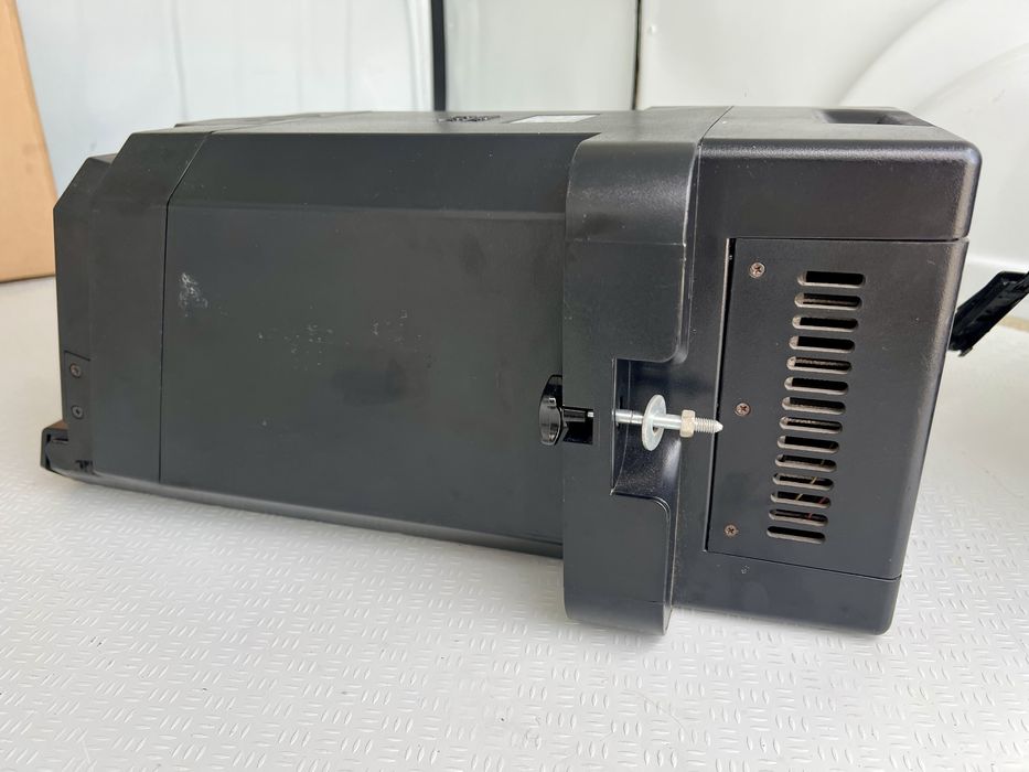 Хладилник WAECO за Мерцедес / Mercedes W220 S-класа