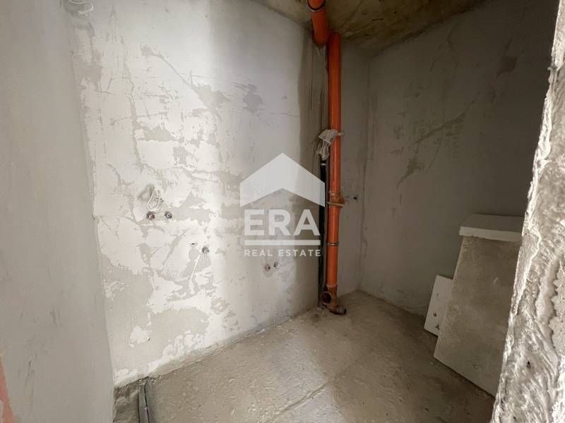 Двустаен апартамент за продажба, с гледка към борова гора, в новопостр