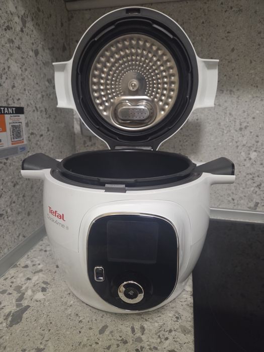 Мултикукър под налягане tefal cook4mе в гаранция
