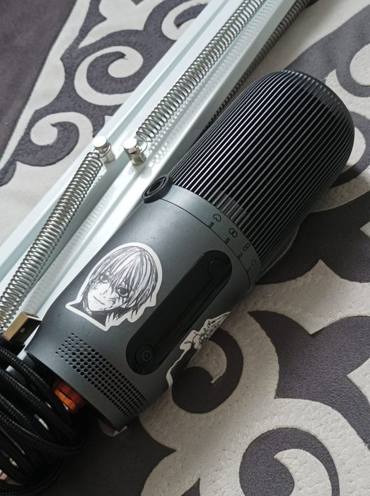 Микрофон THRONMAX + кронштейн