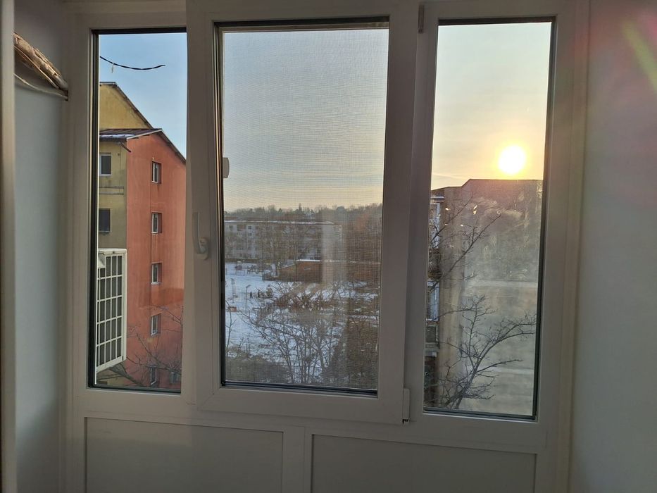 Închiriez garsonieră Nicolina