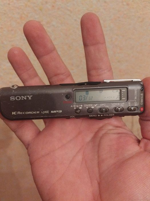 Sotiladi — Sony IC Recorder (Diktofon)