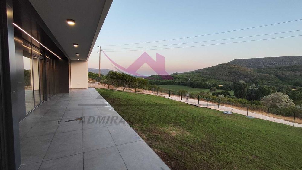 Продава се Къща в Варна, Левски - 150 кв.м за 1400 €/кв.м - Снимка #3