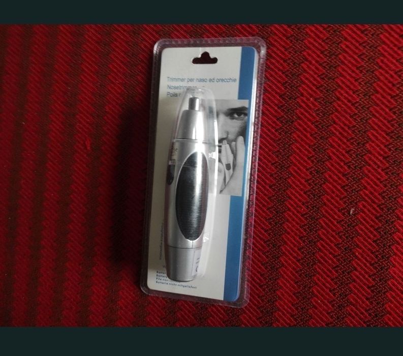 Trimmer pentru tuns, tăiat par din nas si urechi, nou in cutie.