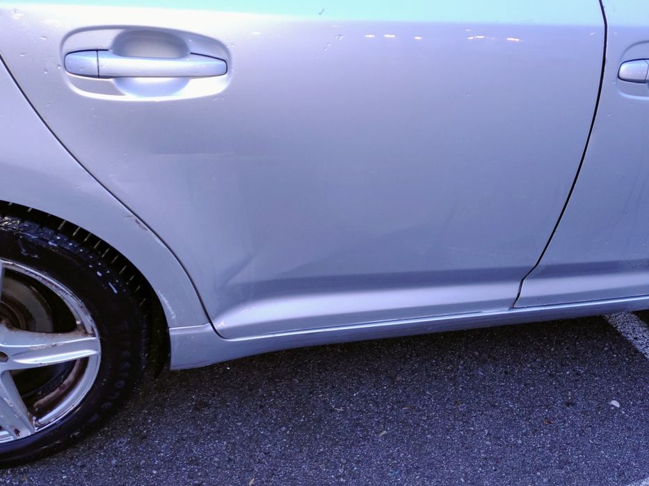 Продавам Toyota Avensis с BRC газова уредба