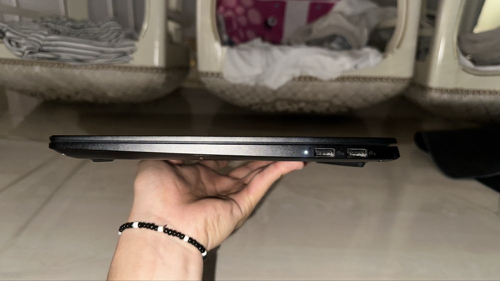 Asus Vivobook S14