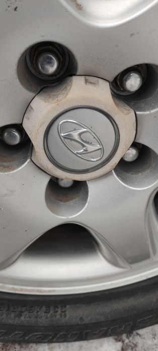 Продам резину зима на дисках литьё.