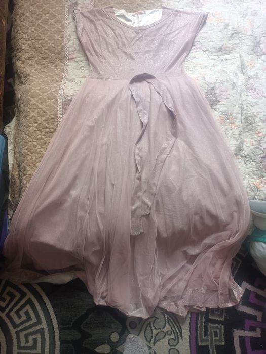 Продам срочно платья