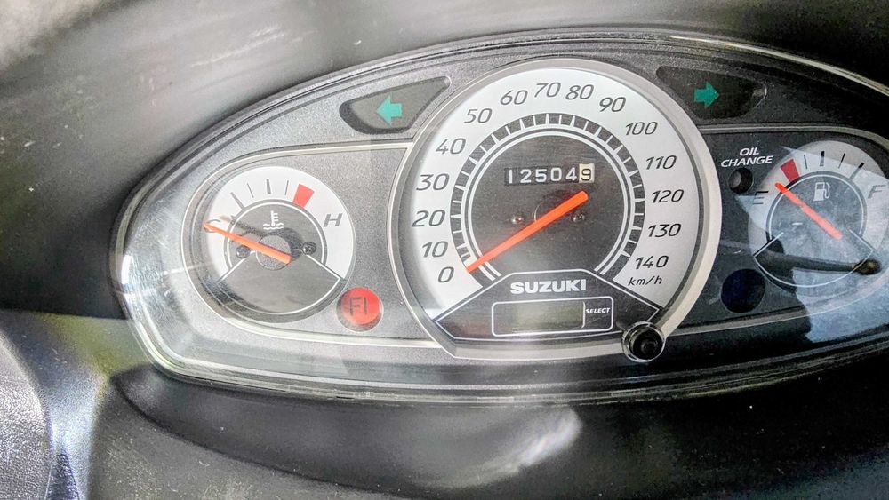 suzuki burgman 125cc 2015  -12500km