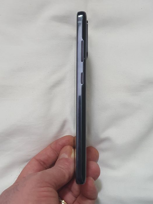 Tel.Samsung S 20 plus.