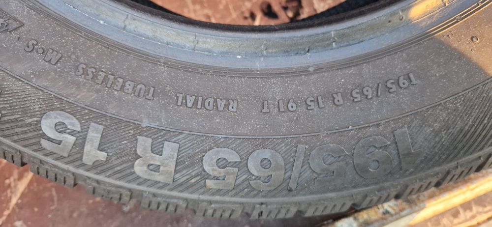 2 Anvelope Barum 195 65 R15 M+S