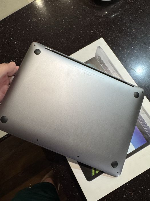 MacBook 13 pro M1 2020