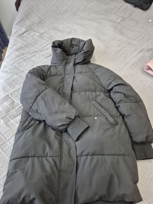 Продаю зимнию куртку