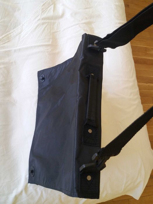 Чанта лека за документи и лаптоп с къса и дълга дръжка