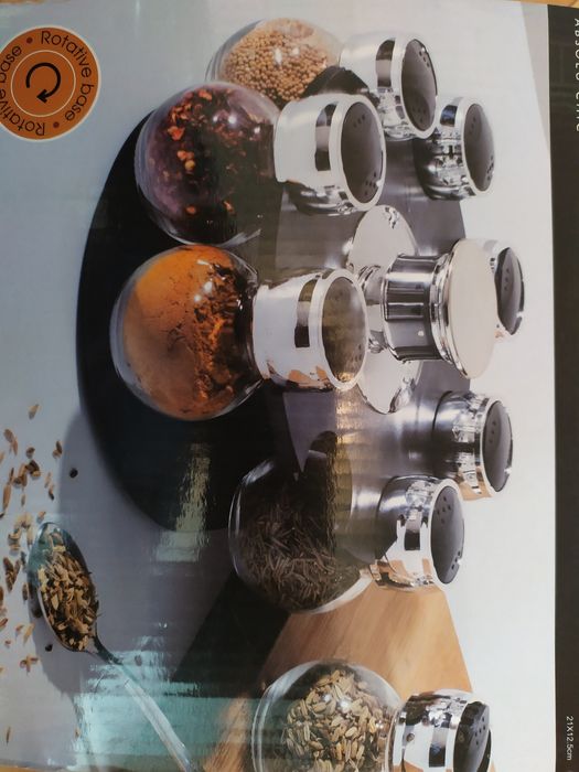 Дизайнерски сет за подправки