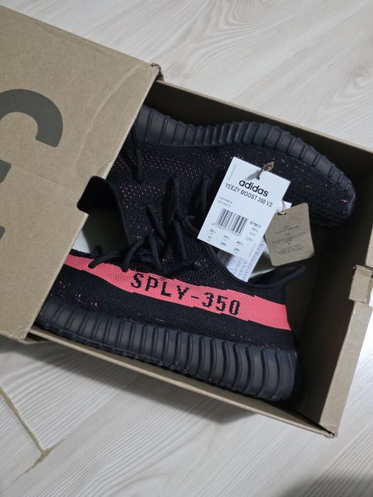 Adidas yeezy boost 350v2 Core Red 45/45.5