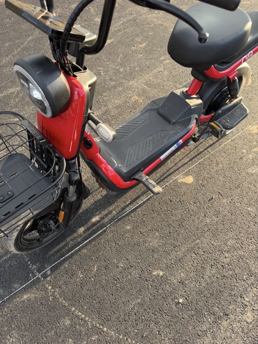 Scuter Electric Saige G60 (Model CG) – Nu necesită permis, stare bună!