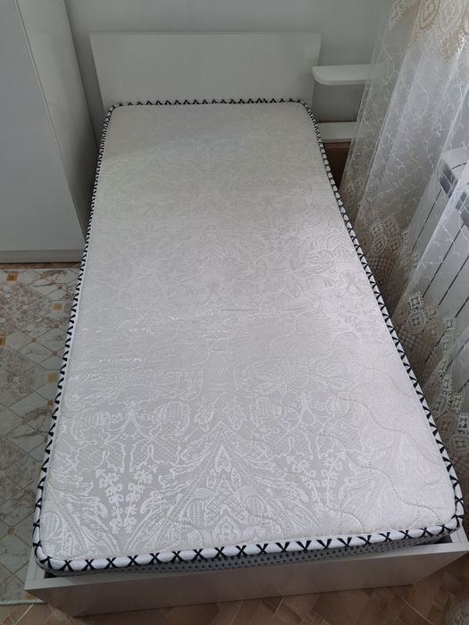 Продам кровать односпальная