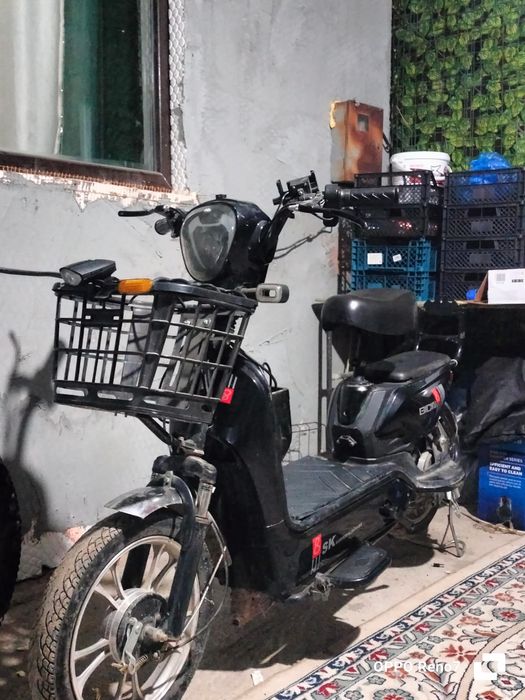 Скутер сатылады ск8