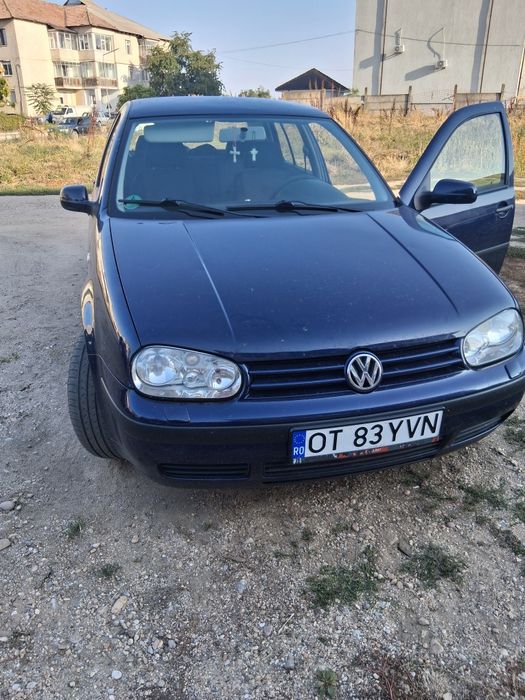 Vând golf IV ...