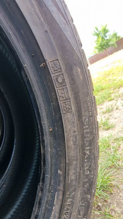 Anvelope 275/40R22 marca Vredestein, DOT 2025,All Season, noi