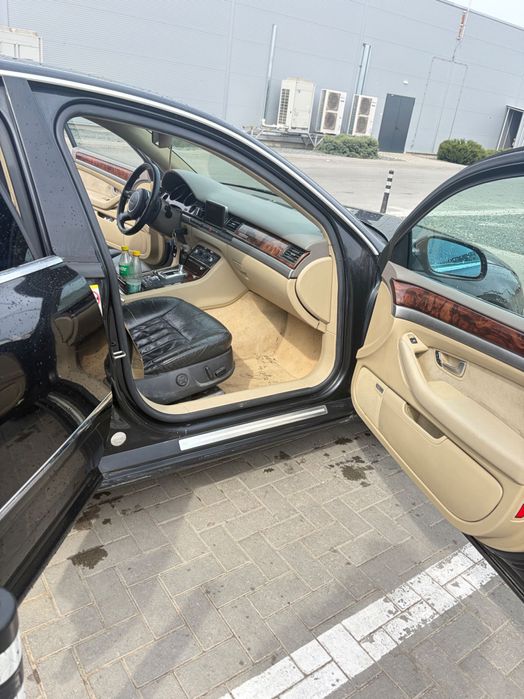 Vand Audi A8 D3 233cp 3.0l disel 2008
