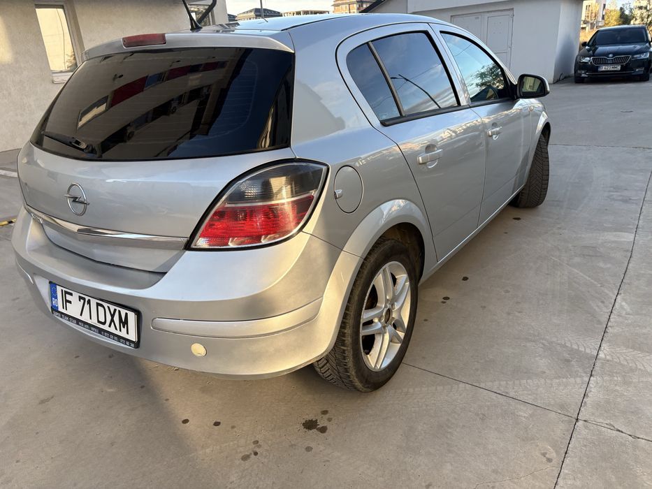 OPEL Astra 2013 — imagine 5